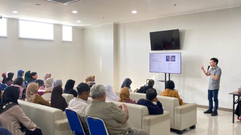 Pantau Kesehatan Sendi dan Otot Komunitas Pensiunan Ikuti Cek Medis Rutin