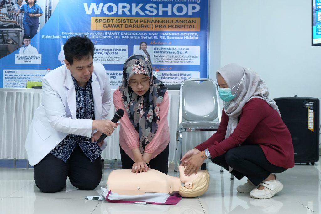 dr. Aulia Faris Akbar Pulungan, Sp.PD