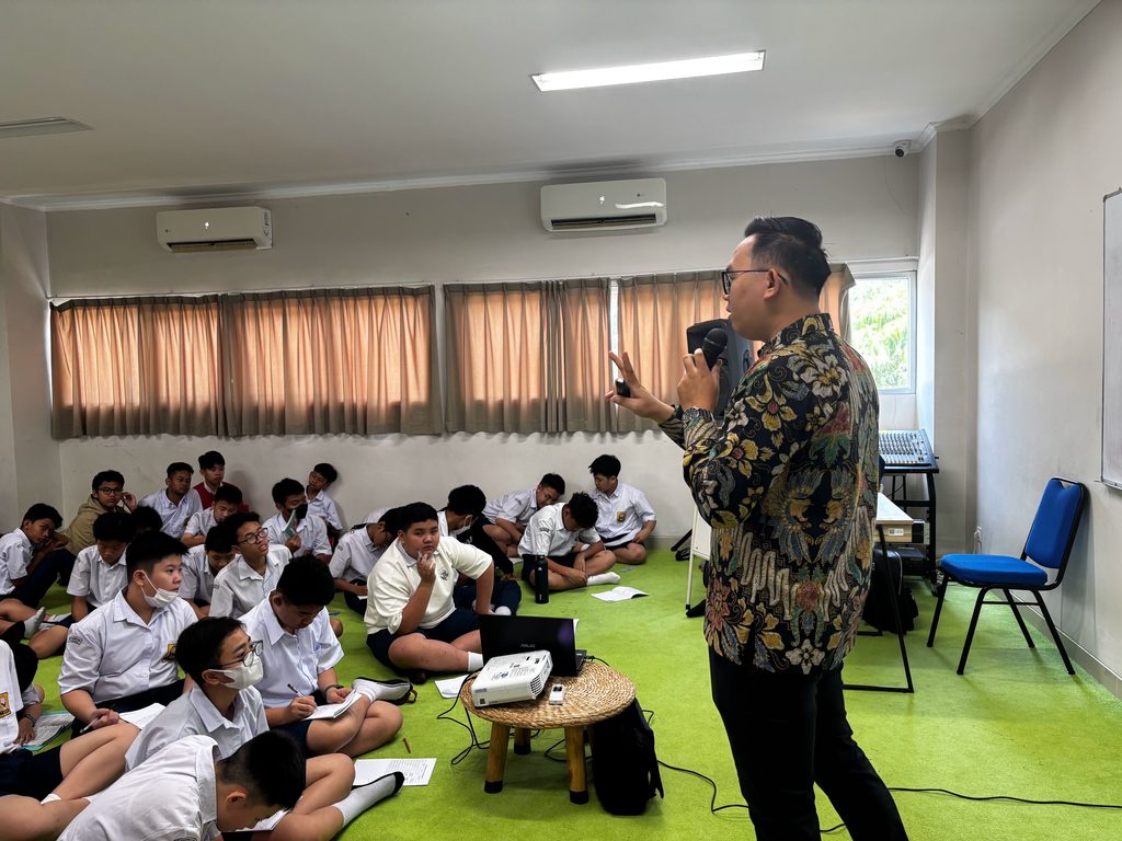 Sex Education bagi Siswa SMP Karangturi, Dokter dan Psikolog dari RS Samsoe Hidajat Jadi Narasumber