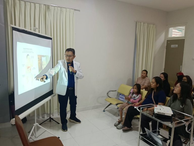 Health Talk dan USG Gratis di Puskesmas Krobokan Semarang Bersama Dokter Spesialis Kebidanan dan Kandungan